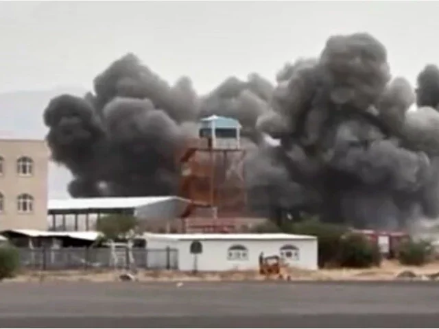 Houthis kill 6 in attack on vessel