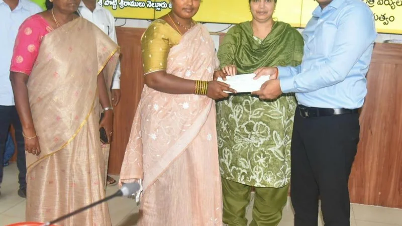 Nellore Collector supports woman entrepreneur with ₹80,000 financial aid
