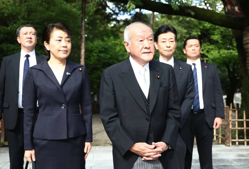 Japan PM stays away from war-linked Yasukuni shrine on surrender anniversary