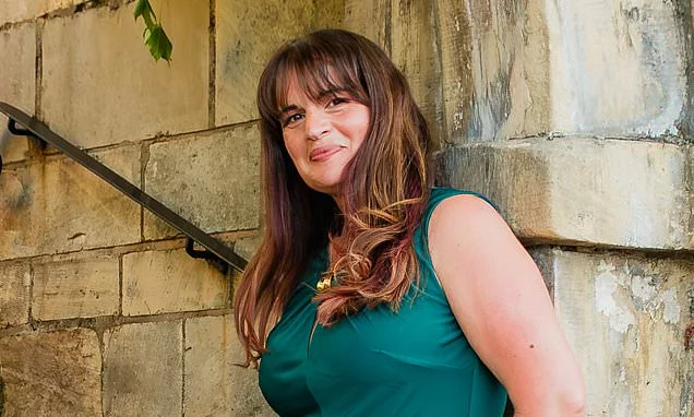 Melissa was obese - but now she's lost two stone WITHOUT going hungry. It's not thanks to fat jabs or a punishing diet, but something thousands of Britons are already doing...