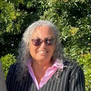 Massey Primary deputy principal Mali Allen guilty of serious misconduct after restraining student