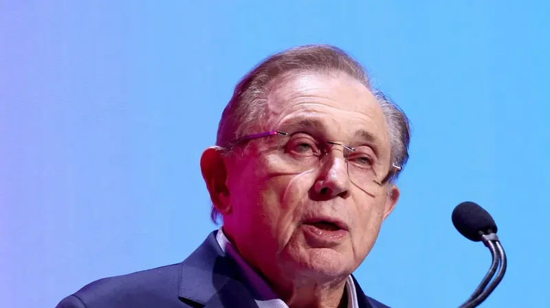 Indiana Pacers Billionaire Herb Simon Sues Deceased Nephew And His Family Over A “Secret” Restructuring