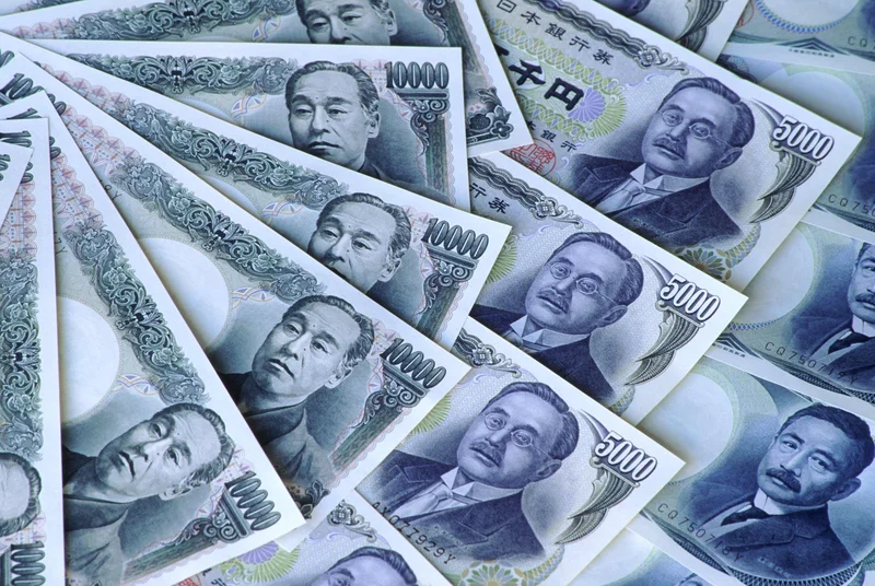 Japan to announce that Tokyo and Washington took joint action to support the yen, Reuters reports