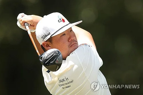 S. Korean veteran chasing spot in PGA Tour playoff finale