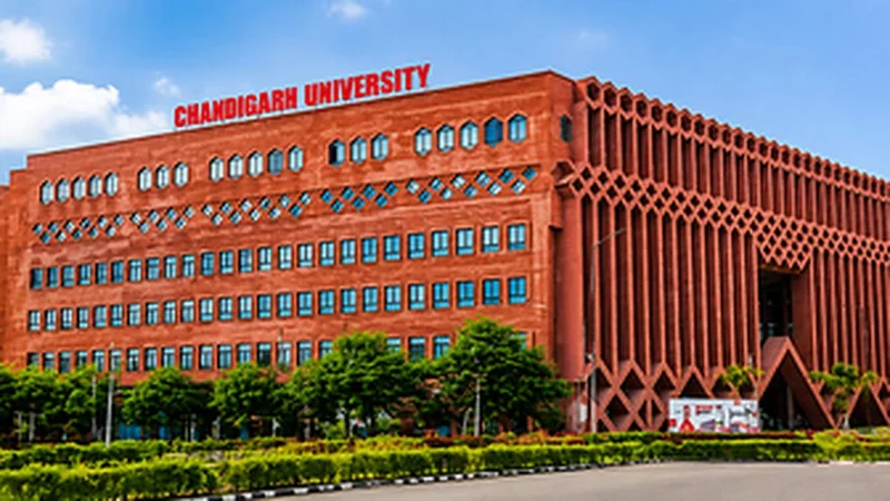12 Value-Added Courses at Chandigarh University Uttar Pradesh, AI, Business Analytics & More to Boost Student Skills