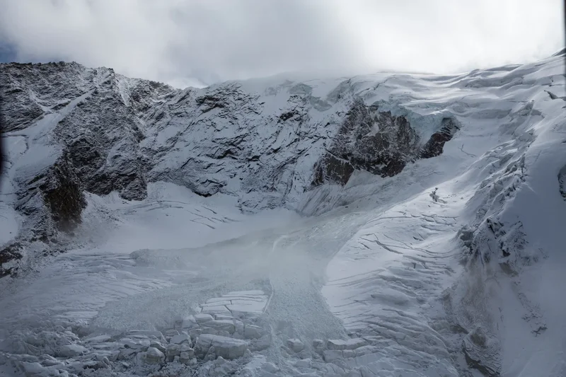 Bodies of 2 hikers missing for decades in Swiss Alps turn up as glacier melts