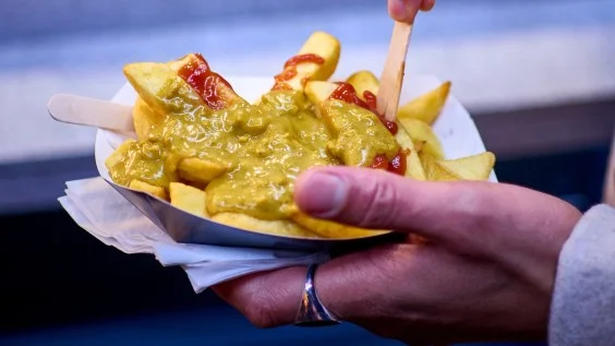 All Day I Dream Of Curry Fries