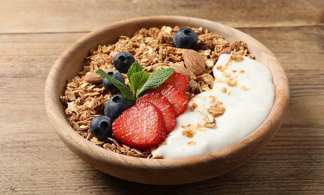 Berries and nuts may reverse life-threatening damage caused by heart failure