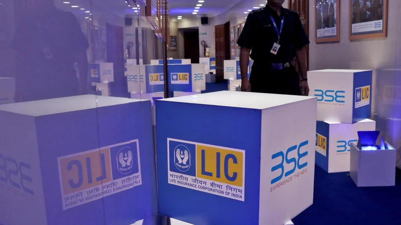 Govt to sell up to 6.5% in LIC at ₹382/share; to add ₹31k crore to disinvestment kitty