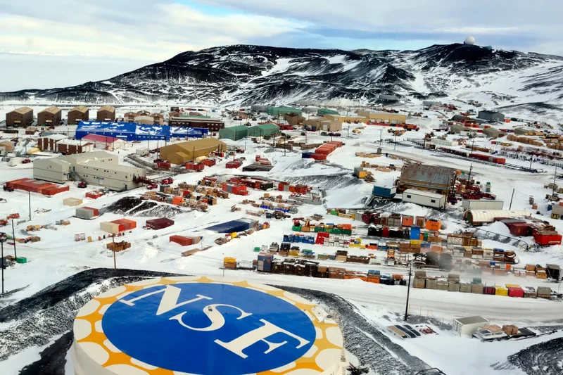 American rescued from Antarctic base in rare midwinter rescue