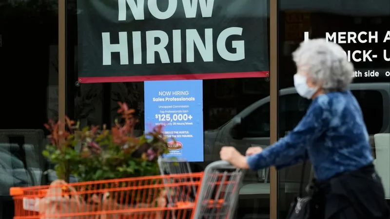 US unexpectedly loses jobs in July, in blow to Trump’s economy claims