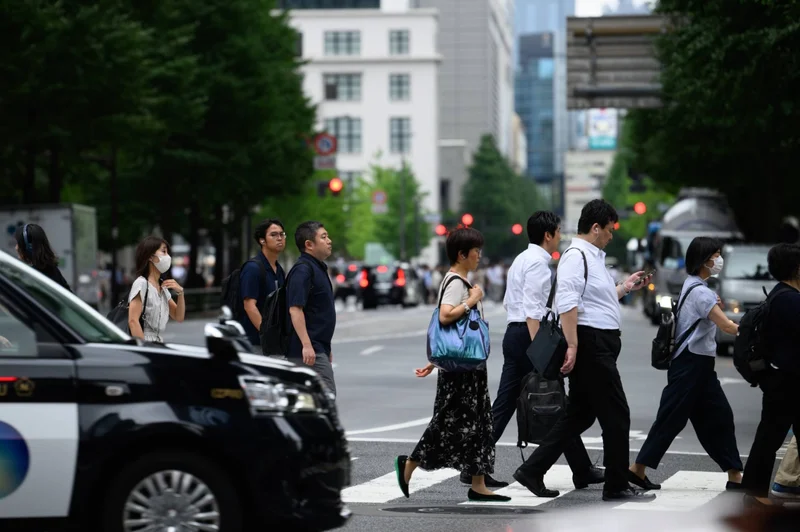 Japan’s nominal wages rise again, backing BOJ rate hike case