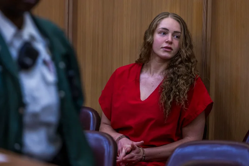 OnlyFans model accused of stabbing her boyfriend to death in luxury condo takes plea deal