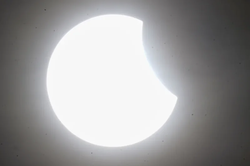 Drivers issued solar eclipse warning by RAC