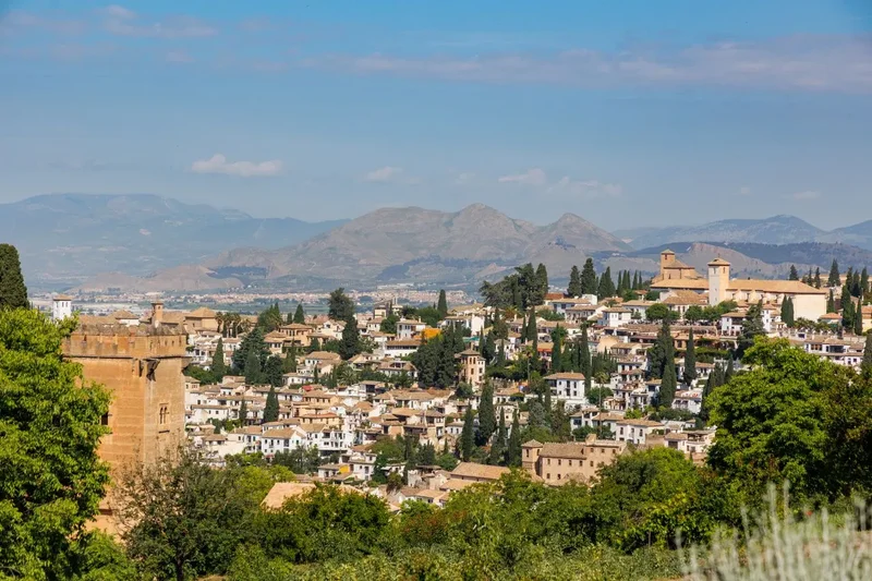 Earthquake rocks Spanish city of Granada