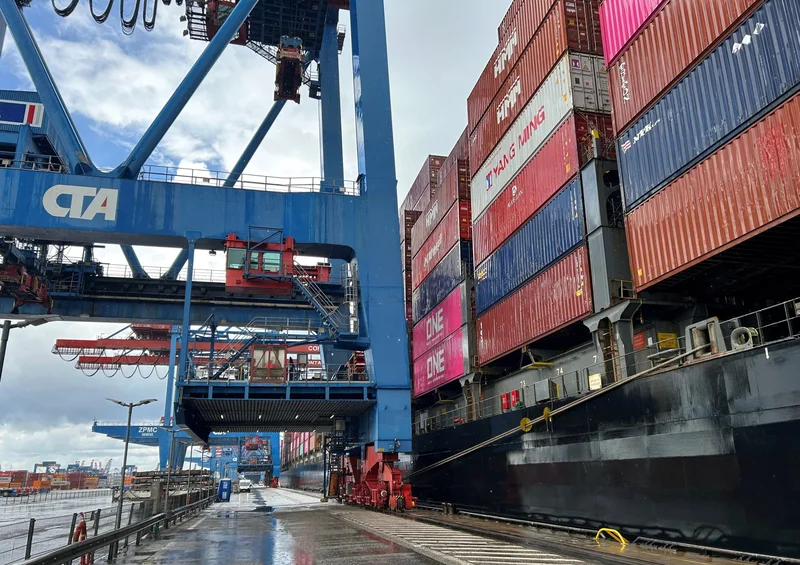 German trade gap with China widens as Beijing relies less on Europe