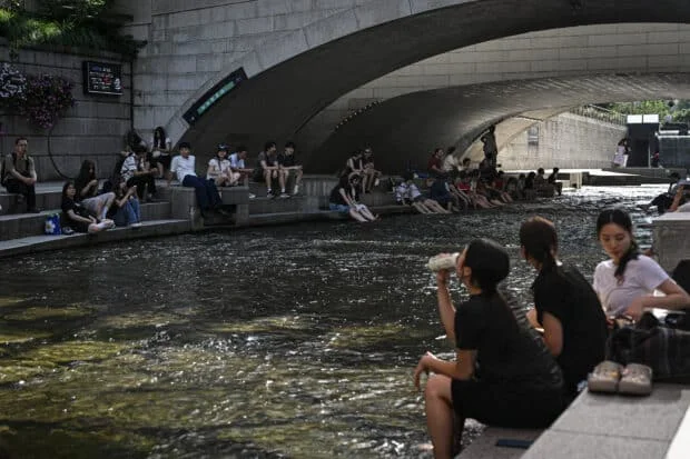 South Korea records its highest-ever temperature of 42.5C