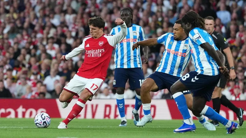 Christos Tzolis shines as Arsenal start title defence with a bang