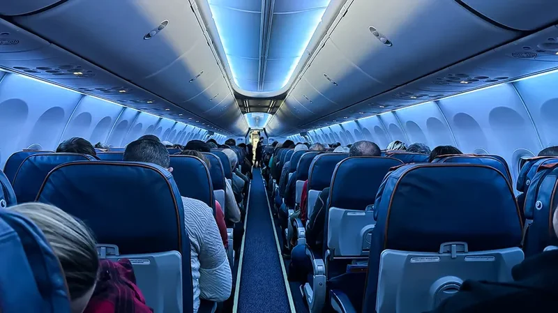 Mystery Wi-Fi network aboard flight raises 'unusual' alarm about travelers' information