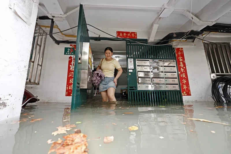 Typhoon Dolphin: More than a million evacuated as China’s most powerful storm of the year makes landfall
