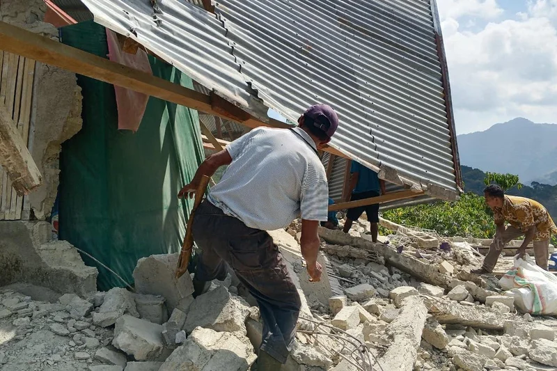 Magnitude 7.7 earthquake strikes off Indonesia's coast, toppling buildings and killing at least 5