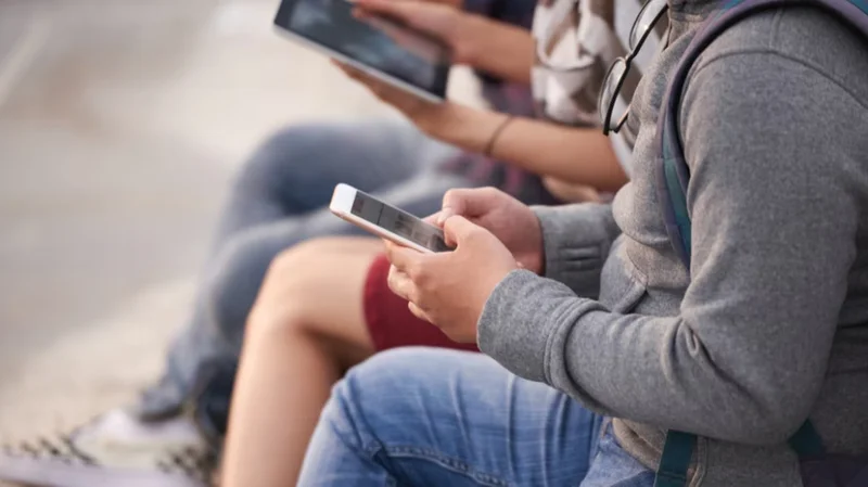 Meta says it has removed 756,000 Australian teen accounts, but most under-16s are still online