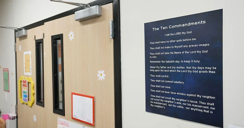 3 mothers sue to block Texas law requiring Ten Commandments in public schools