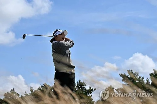 Ryu Hae-ran falls out of lead, remains in hunt for 3rd straight LPGA major