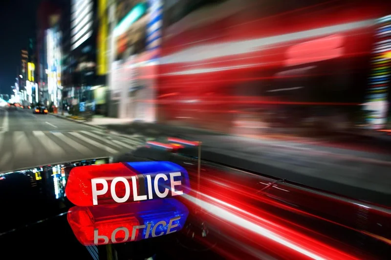Teen girl arrested after pouring boiling water on her mother