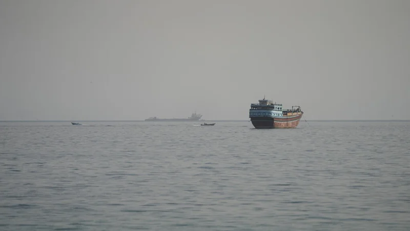 US says Iran Hormuz deal could come 'today or tomorrow' as oil prices plunge
