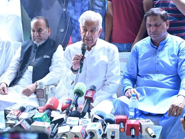 Khawaja Asif says PML-N set to form next AJK govt, calls turnout 'encouraging'