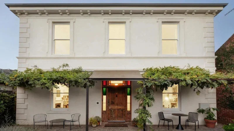 Historic inner Melbourne home passes in, then sells for $3.315 million