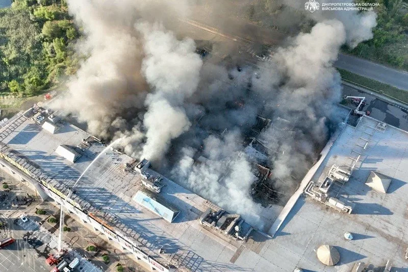 Russian attacks on Ukraine kill 2 people a day after deadly shopping mall drone strike