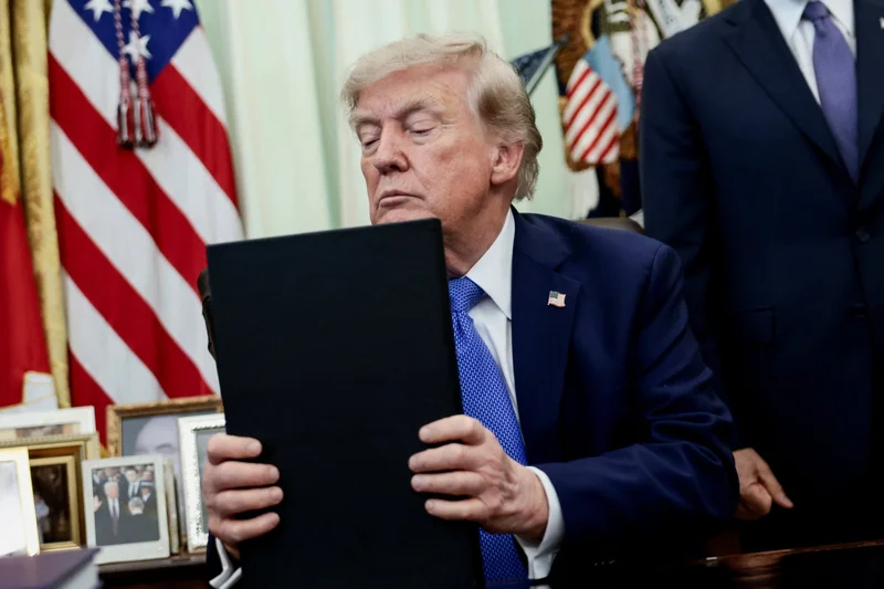 Trump signs orders to limit birthright citizenship, curb 'birth tourism'