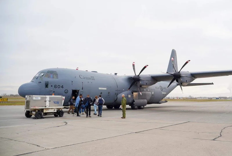 Ottawa sells 10 retired military planes to convert for aerial firefighting