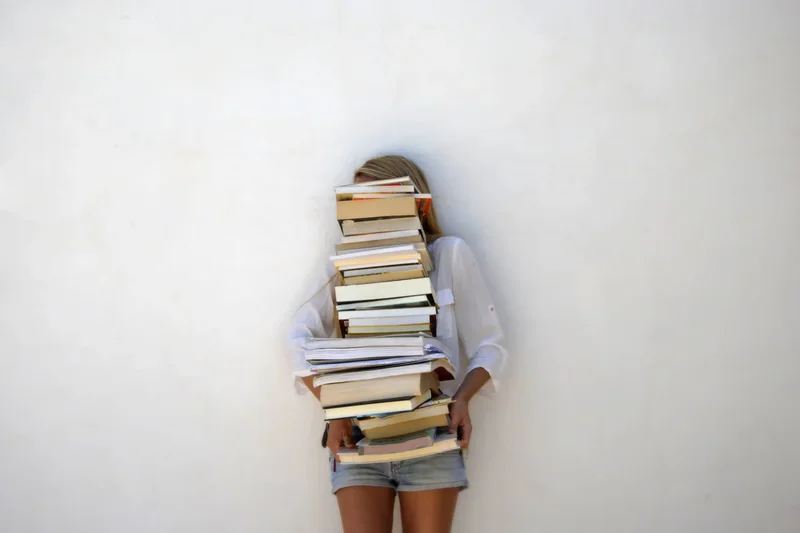 Instagram’s new book feature is only going to make performative reading worse