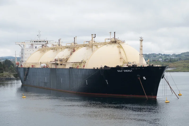 Colombia Gas Import Terminal Lands New Floating LNG Ship