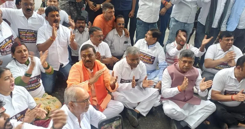 Jharkhand: BJP leaders, including ex-CM, detained during protest against exam irregularities