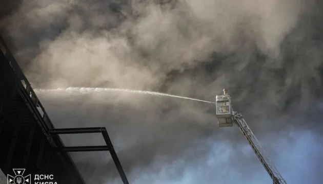 Another fire breaks out in Kyiv's Holosiivskyi district after Russian drone debris falls, one killed, one injured