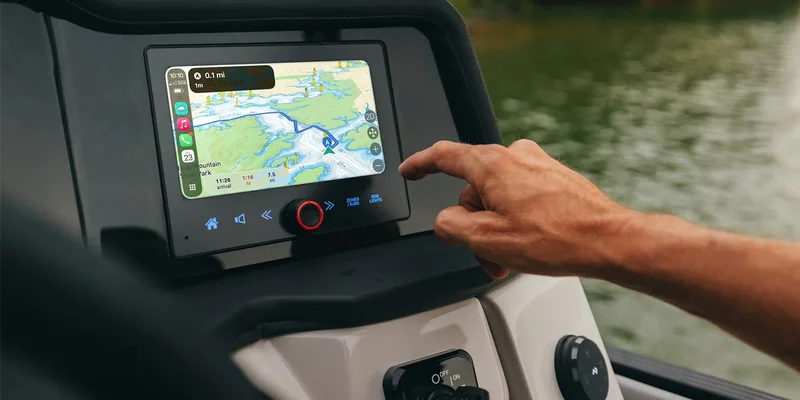 Apple CarPlay expands to select pontoon boats with on-water navigation