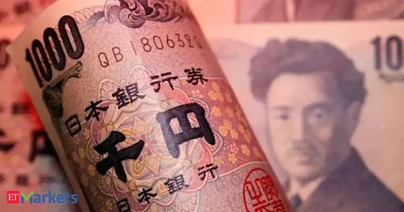 Yen's slide to weekly loss prompts bets for another intervention