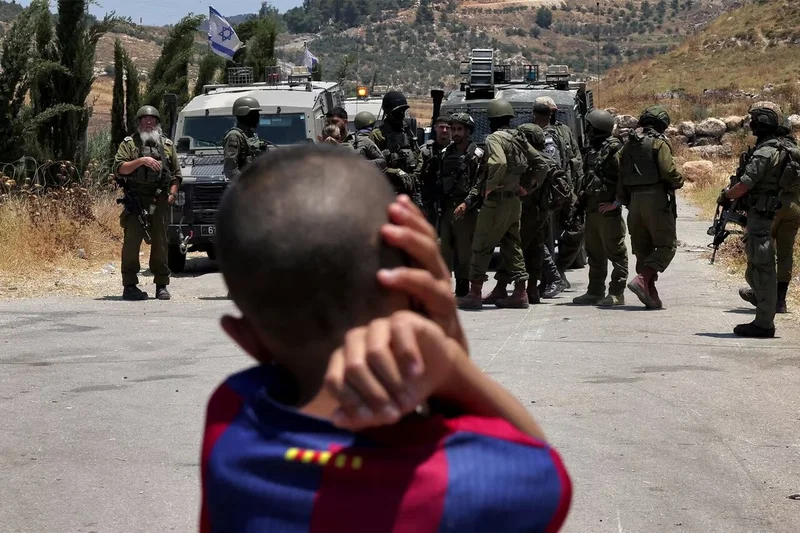Israeli troops shoot children and abduct medical workers in West Bank