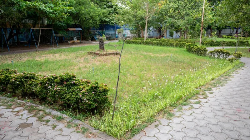Once a showpiece of the area, Corporation Park in Thillai Nagar presents a picture of neglect, apathy