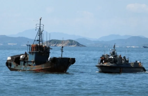 8 Chinese boats captured off S. Korea's coast for illegal anchoring