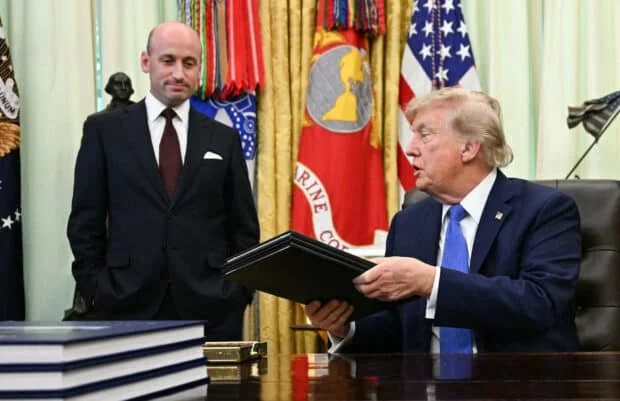 Trump signs order targeting 'birth tourism'