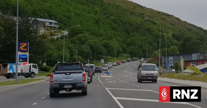 Queenstown mayor wants ideas on relieving traffic snarls