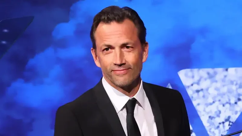 'Melrose Place' star Andrew Shue says 70% believe the American Dream is 'dead or dying'