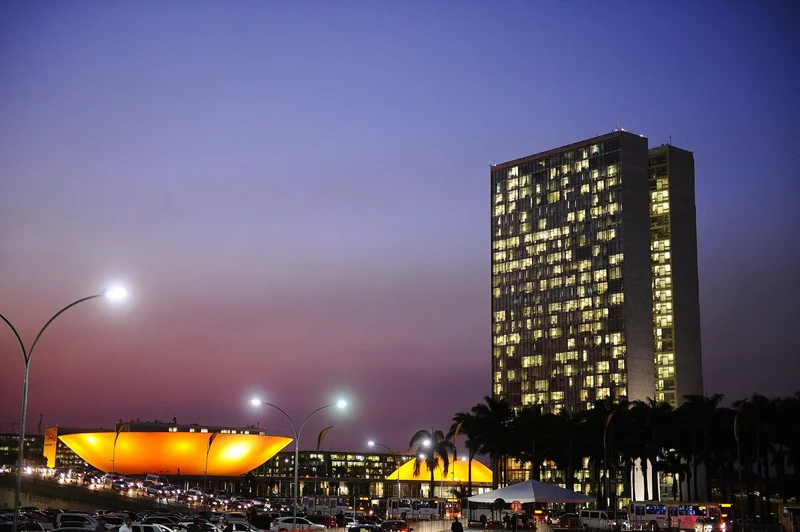 Brazil Fiscal Target Met Only Through Legal Carve-Outs