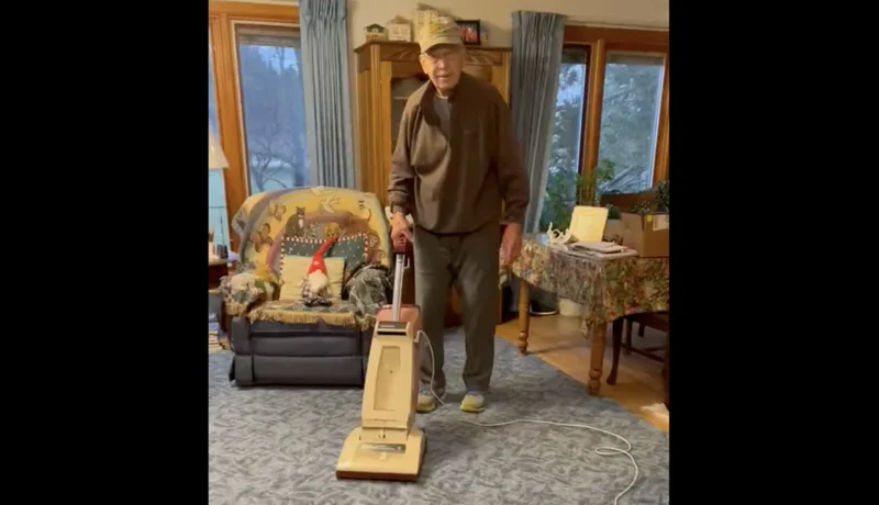 The Tragic Death of Chuck Grassley’s Vacuum Cleaner Is a Moment to Set Aside Partisan Rancor