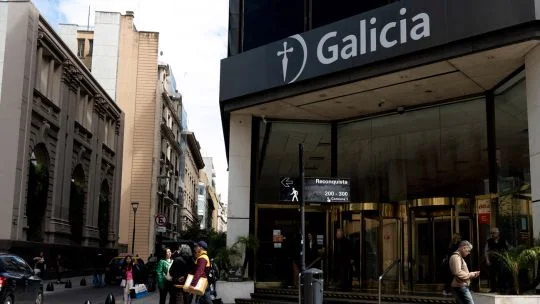 Impatient savers are hindering Milei’s lending push in Argentina